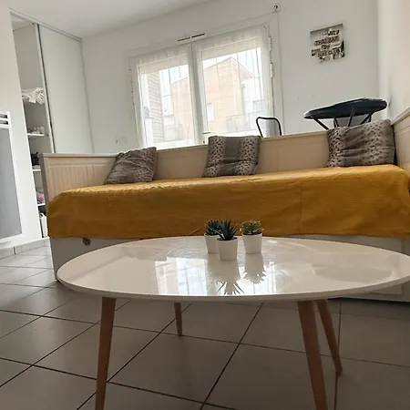 Rez De Chaussee Bord De L Ocean